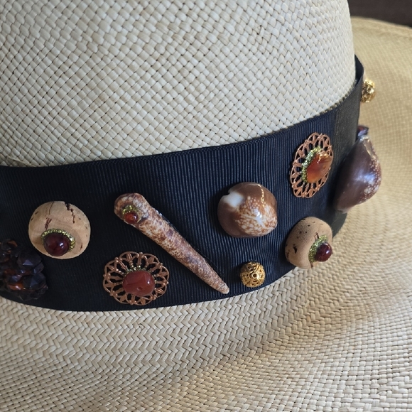 Vintage Straw Hat with Black Embellished Band - Picture 4 of 12